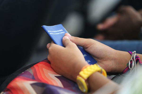 Dados do IBGE são relativos ao trimestre até abril; analistas projetavam taxa de 8,8%