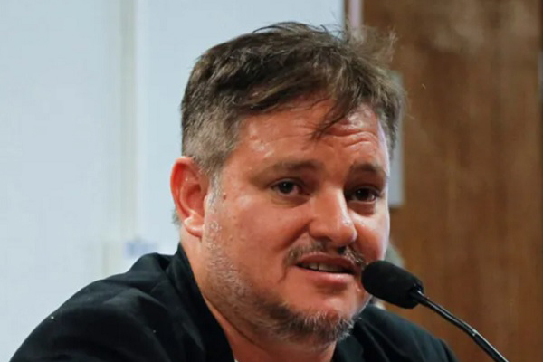 O cantor e compositor Manno Góes