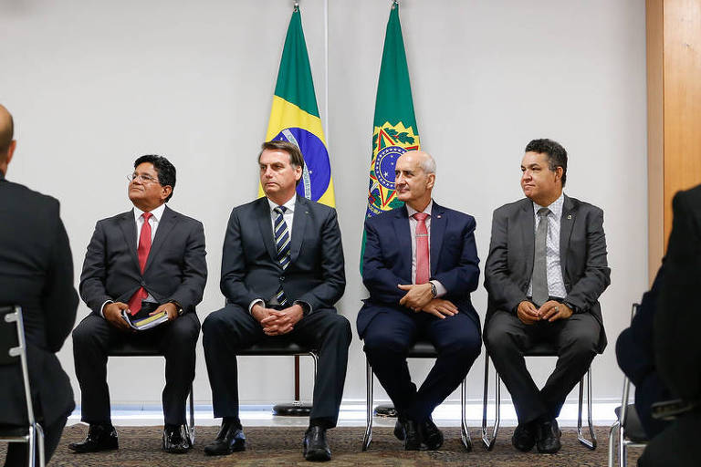 Bolsonaro recebe os pastores Gilmar Santos e Arilton Moura no Palácio do Planalto, em evento no dia 18 de outubro de 2019