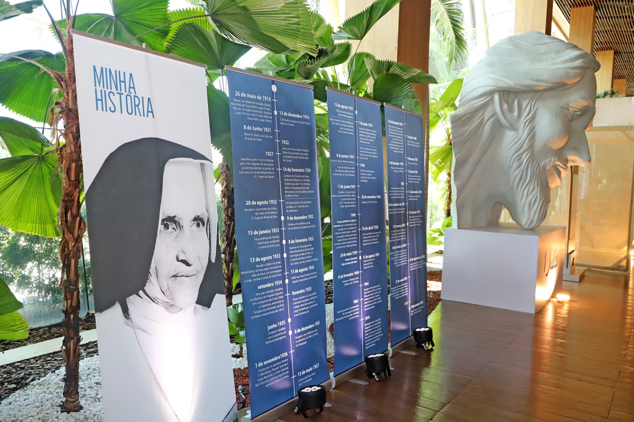 A ocasião foi marcada também pela abertura da exposição "Dulce, um pingo de amor" A ocasião foi marcada também pela abertura da exposição "Dulce, um pingo de amor"