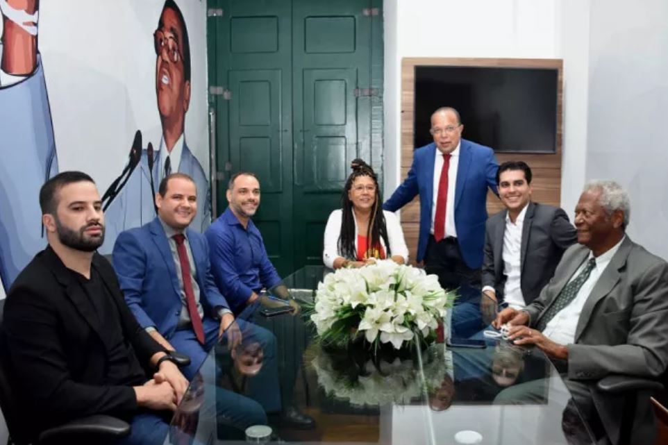 Membros dos colegiados elegeram presidente e vice que vão conduzir os trabalhos até o próximo ano Membros dos colegiados elegeram presidente e vice que vão conduzir os trabalhos até o próximo ano