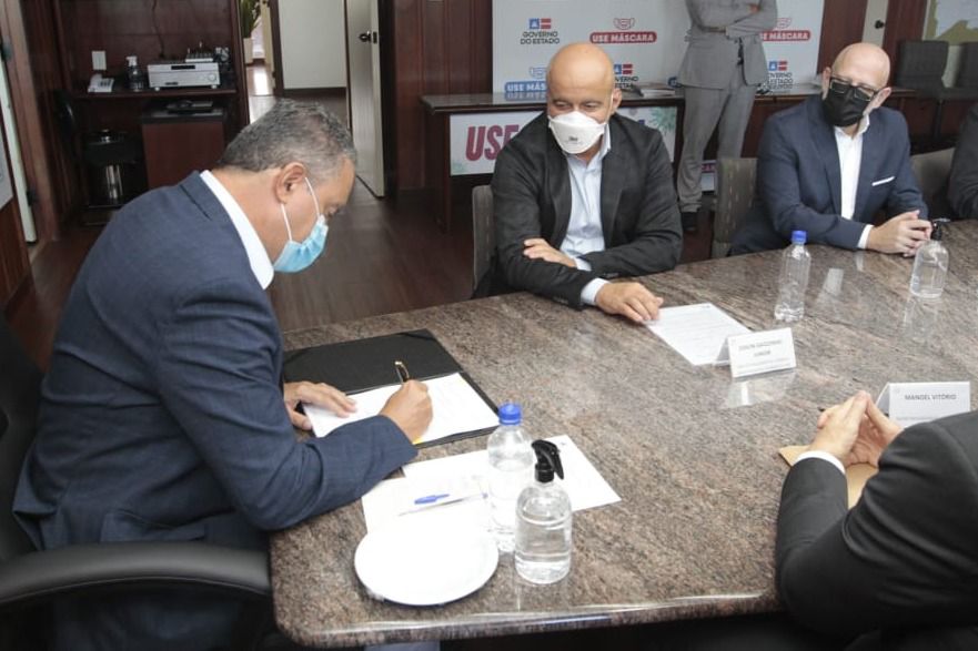 O governador Rui Costa (PT) assinou protocolo de intenções com a Céramus Bahia Produtos Cerâmicos O governador Rui Costa (PT) assinou protocolo de intenções com a Céramus Bahia Produtos Cerâmicos