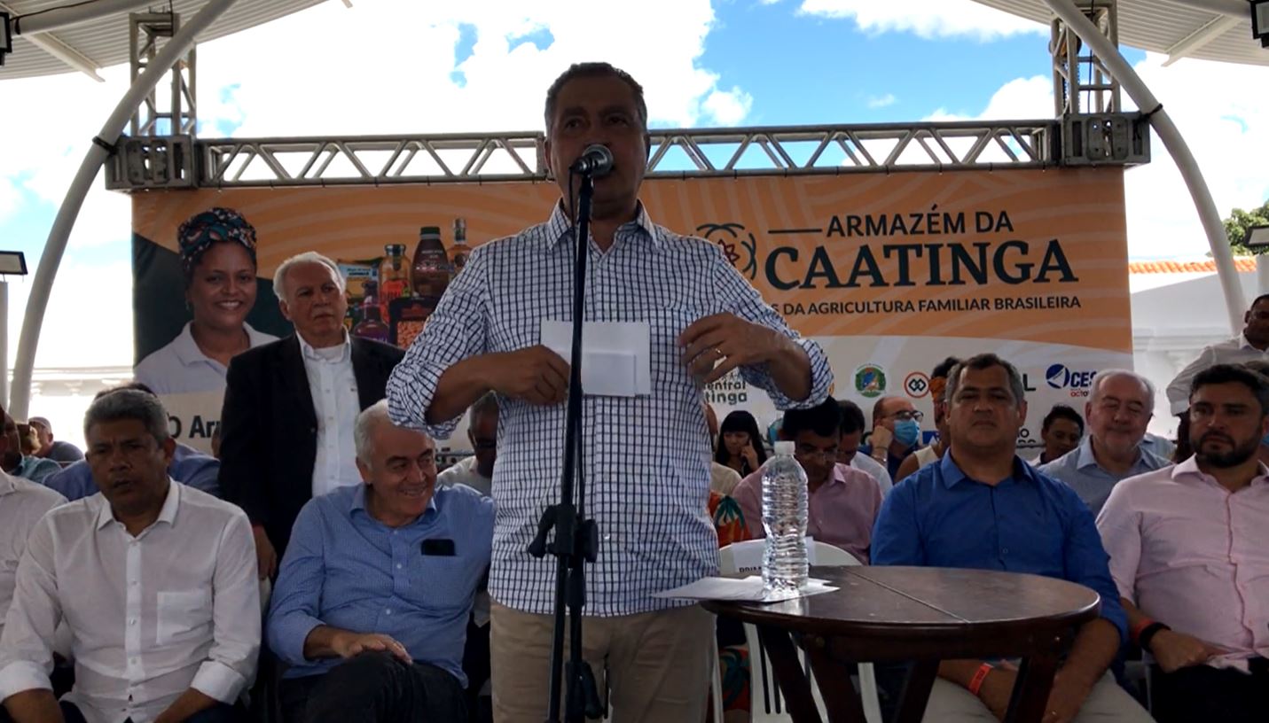 Rui Costa discursa durante inauguração do Armazém da Caatinga, em Juazeiro