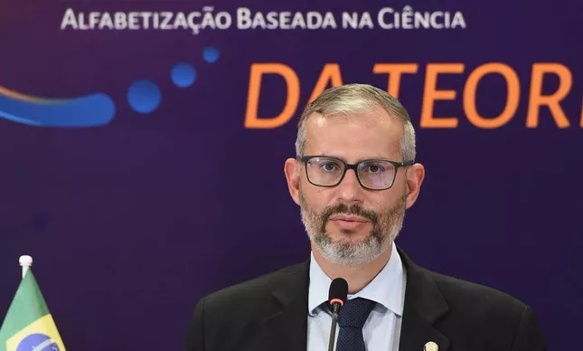 Victor Godoy Veiga Victor Godoy Veiga