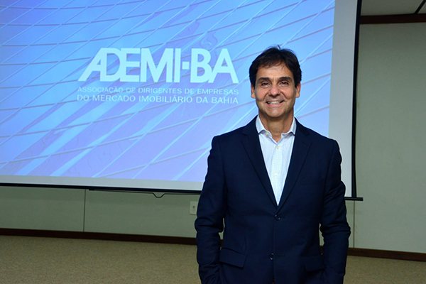 Cláudio Cunha será reeleito presidente da Ademi-BA para o próximo biênio Cláudio Cunha será reeleito presidente da Ademi-BA para o próximo biênio