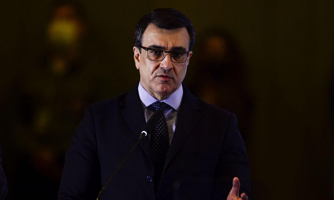 Carlos França diz que posição do Brasil sobre a guerra é clara
