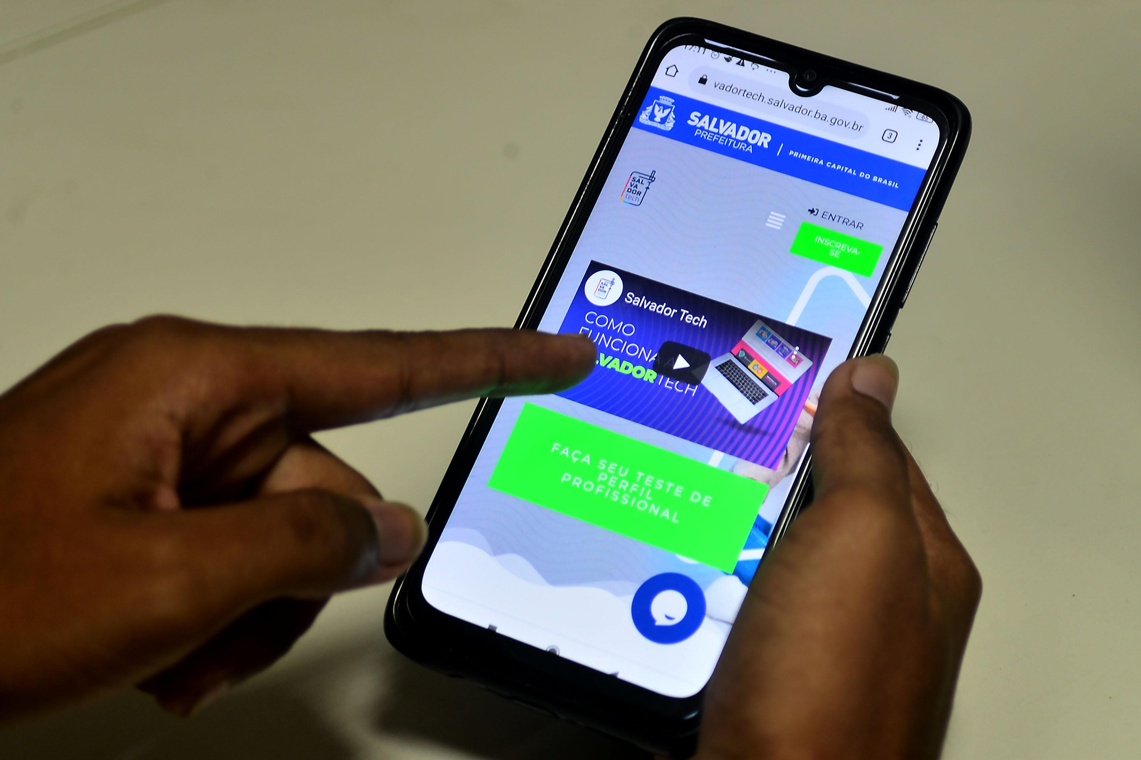 Desse total, 46% das visitas foram realizadas por adultos com idade igual ou superior a 30 anos