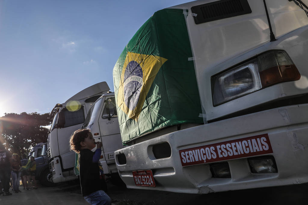 Parlamentares querem minimizar efeitos de alta nos combustíveis, mas Economia resiste Parlamentares querem minimizar efeitos de alta nos combustíveis, mas Economia resiste