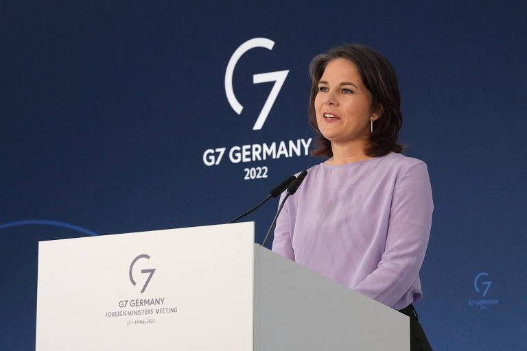 A ministra das Relações Exteriores da Alemanha, Annalena Baerbock, na entrevista coletiva do G7