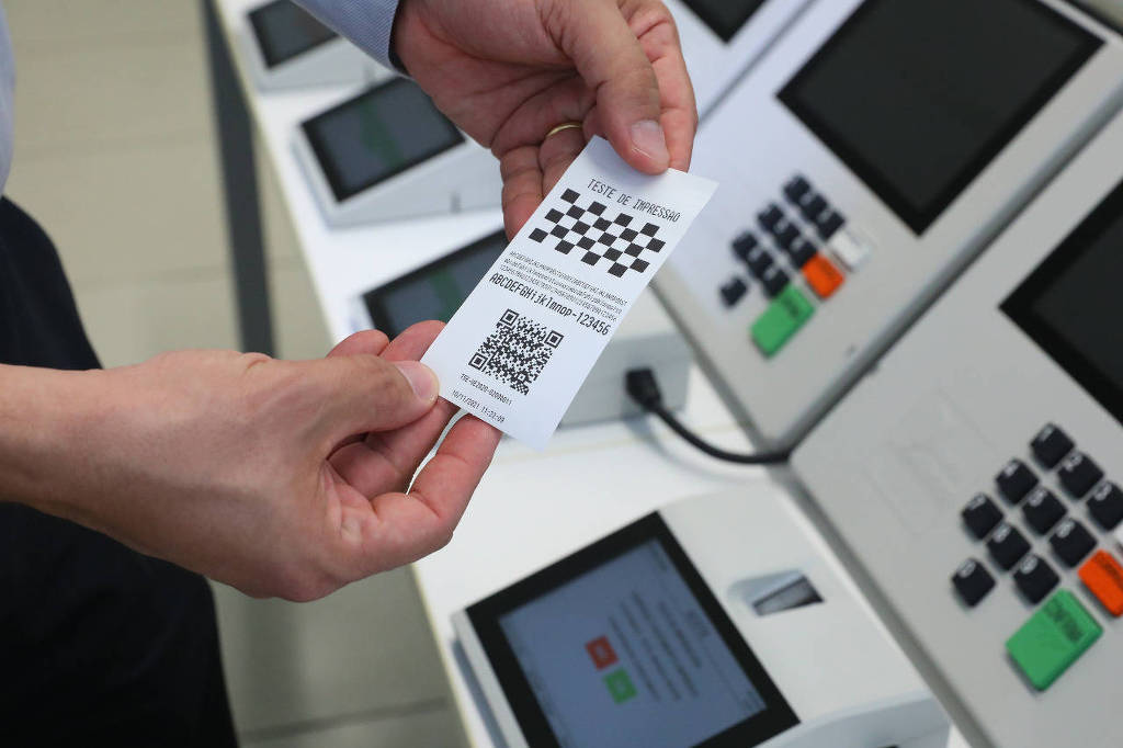 TSE apresenta as novas urnas eletrônicas, que devem ser usadas a partir das eleições de 2022