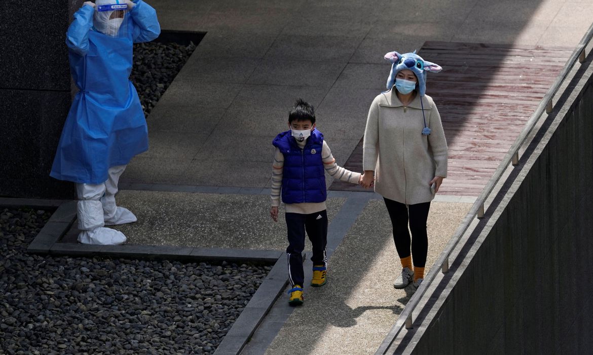 Normalidade está distante, disse um morador confinado