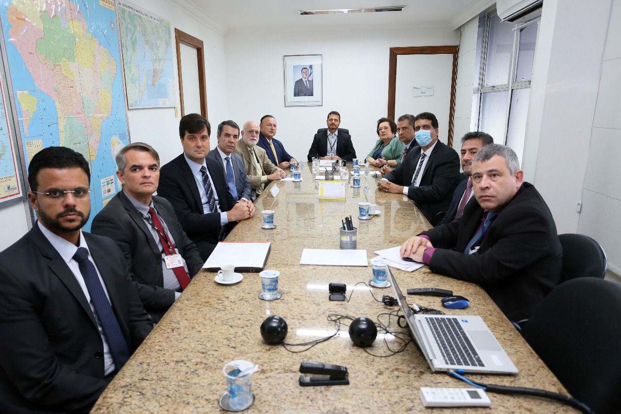 "Reunião proveitosa com TJ, MP, Defensoria, TCE e TCM", disse presidente da ALBA