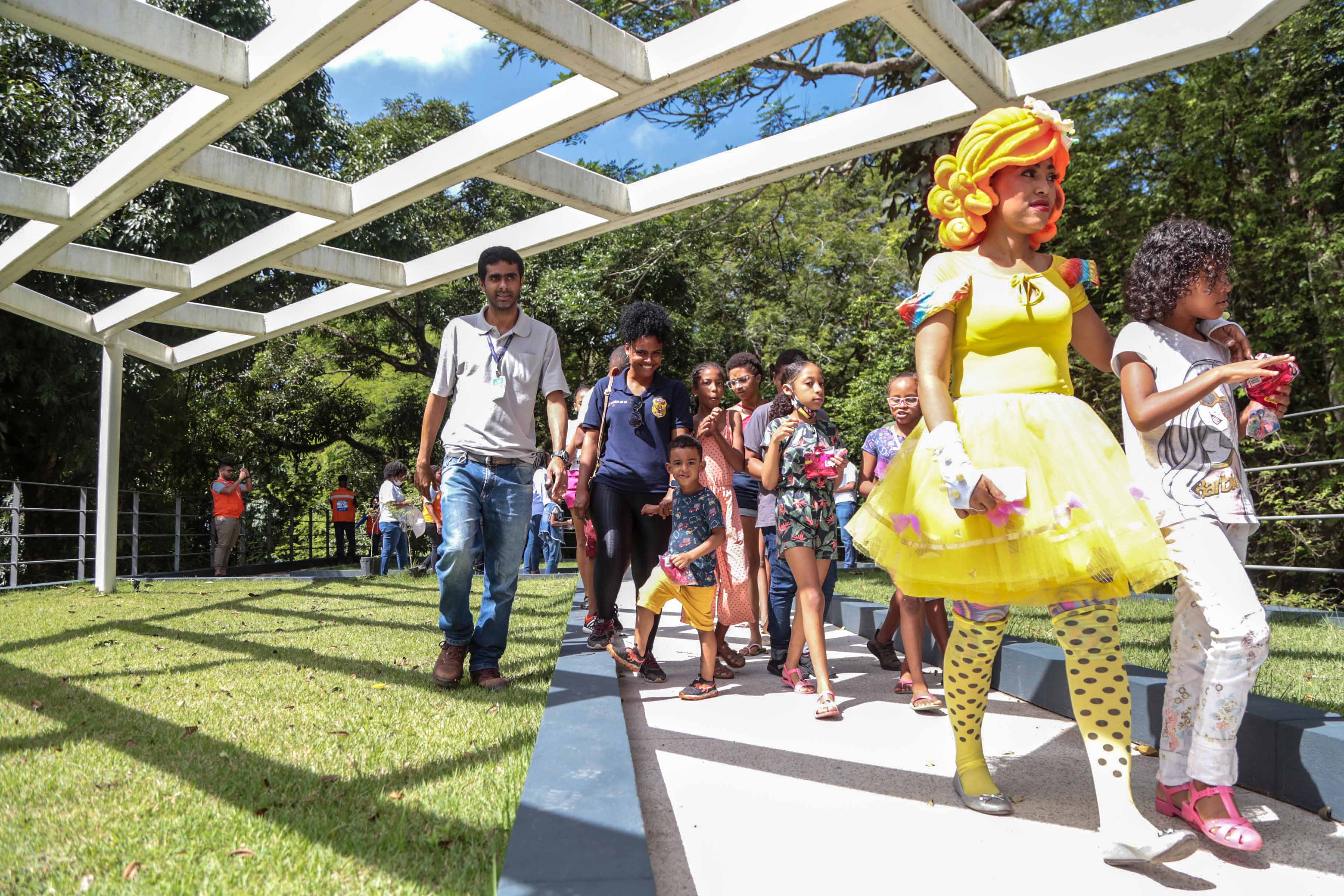 Criancas do NUPDEC visitam Jardim Botanico Criancas do NUPDEC visitam Jardim Botanico