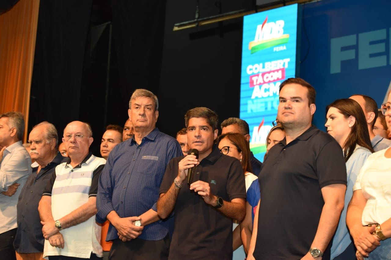 ACM Neto discursa em evento em que recebeu apoio do MDB de Feira de Santana