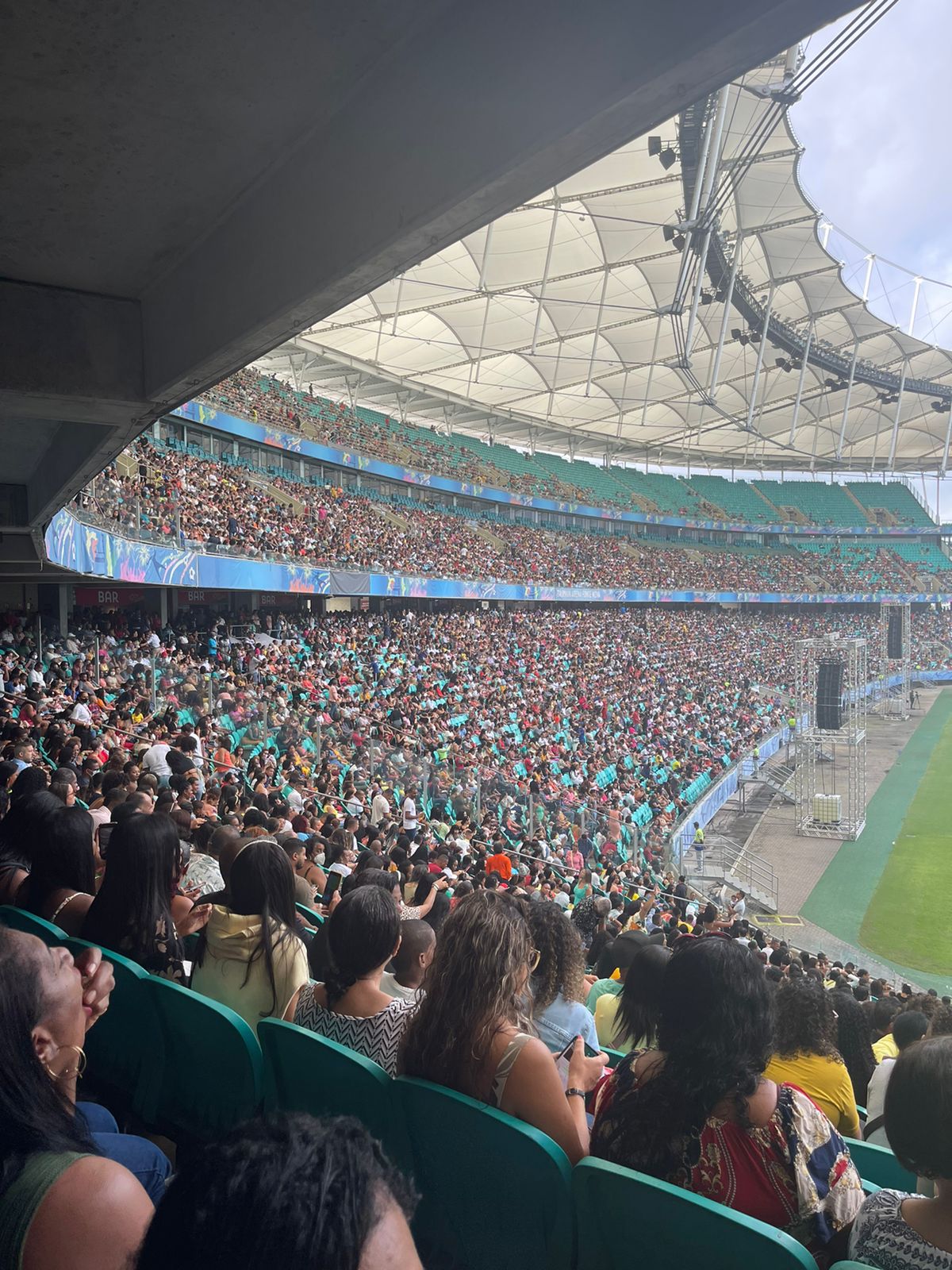 Mais de 40 mil pessoas participaram de encontro com mensagens de fé em evento com o Bispo Bruno Leonardo, líder da Igreja Batista Avivamento Mundial