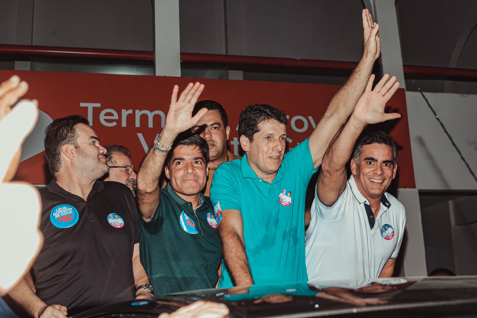 Cacá Leão, ACM Neto, Zé Cocá e Leur Lomanto Júnior durante carreata em Jequié