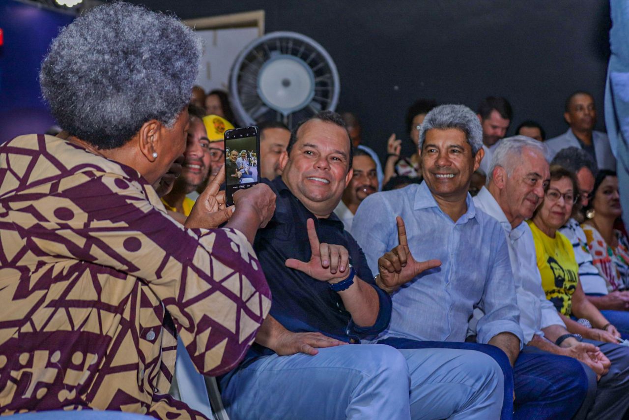 Geraldo Júnior, Jerônimo Rodrigues, Otto Alencar e Lídice da Mata participam de Esquenta PGP na sede do Ilê Ayiê, na Liberdade