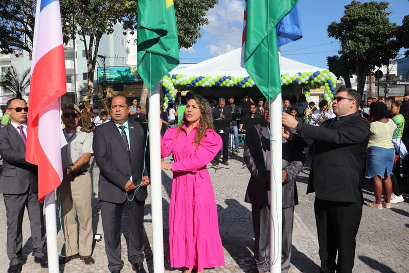 O aniversário foi celebrado no evento "Canta Eunápolis", no Centro