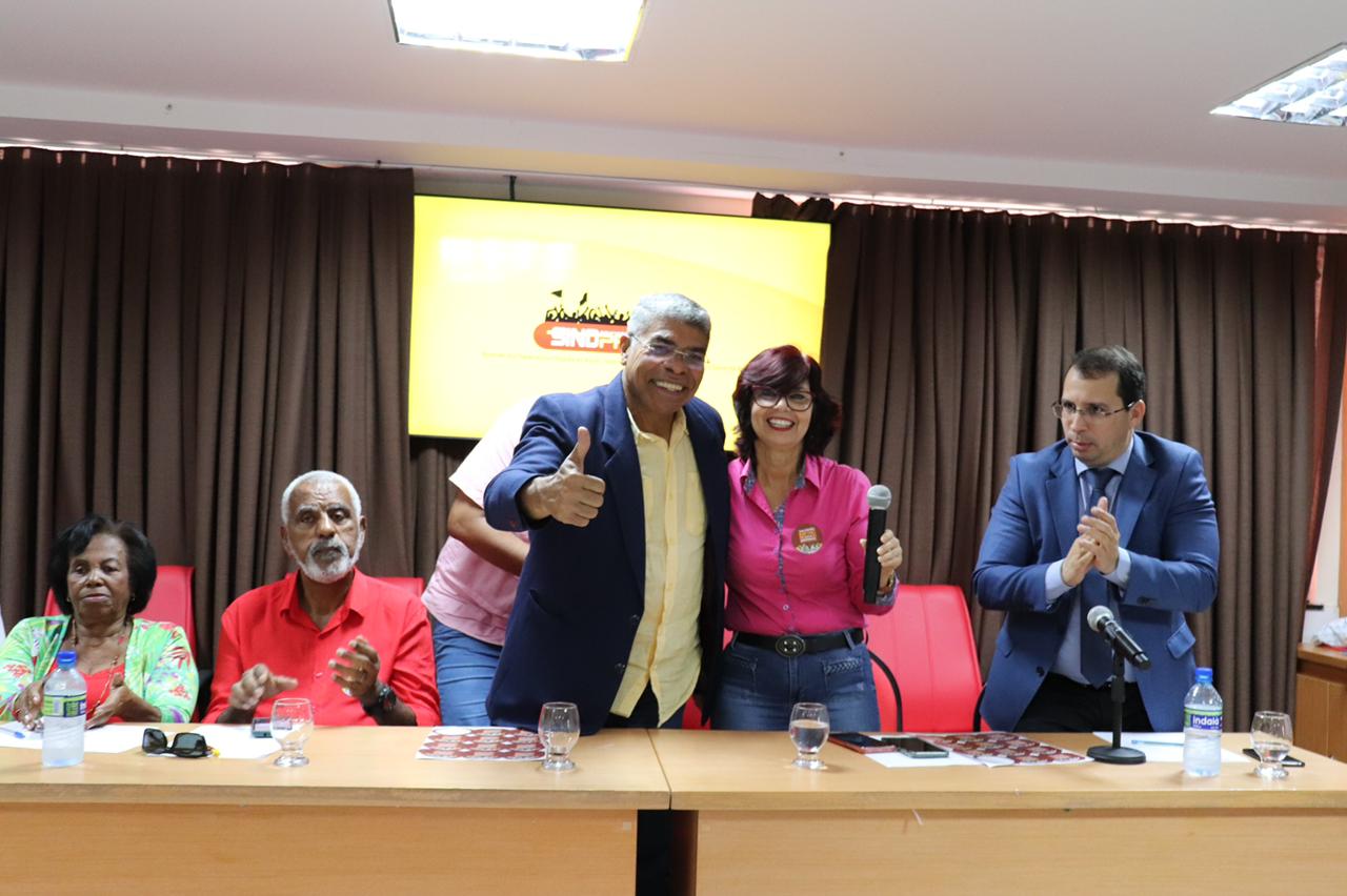 Valdemir Medeiros, pré-candidato a deputado estadual pelo PT, reuniu integrantes de 18 sindicatos e associações de classe