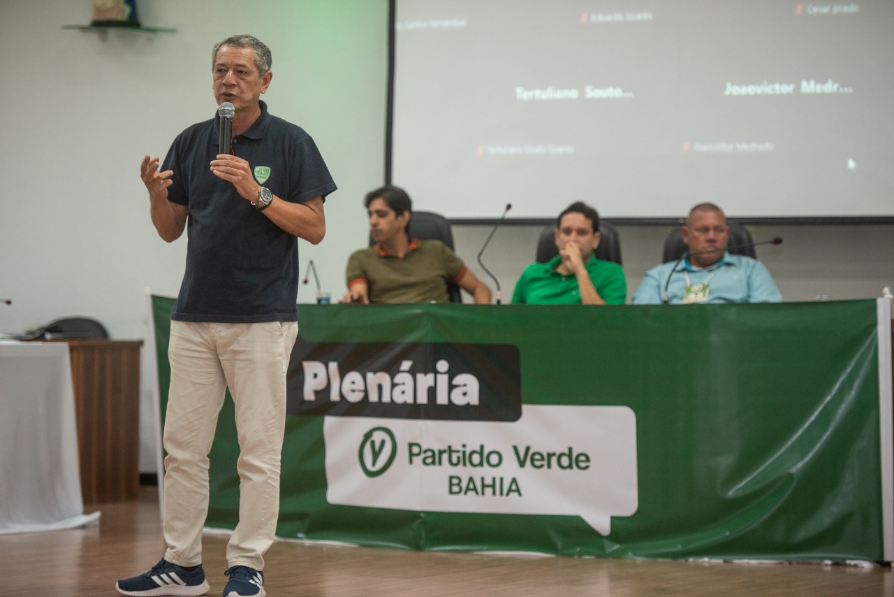 Assumiu o cargo, Antonio Martins de Oliveira Rocha, quadro técnico ligado aos "verdes", principalmente ao presidente estadual da sigla, Ivanilson Gomes