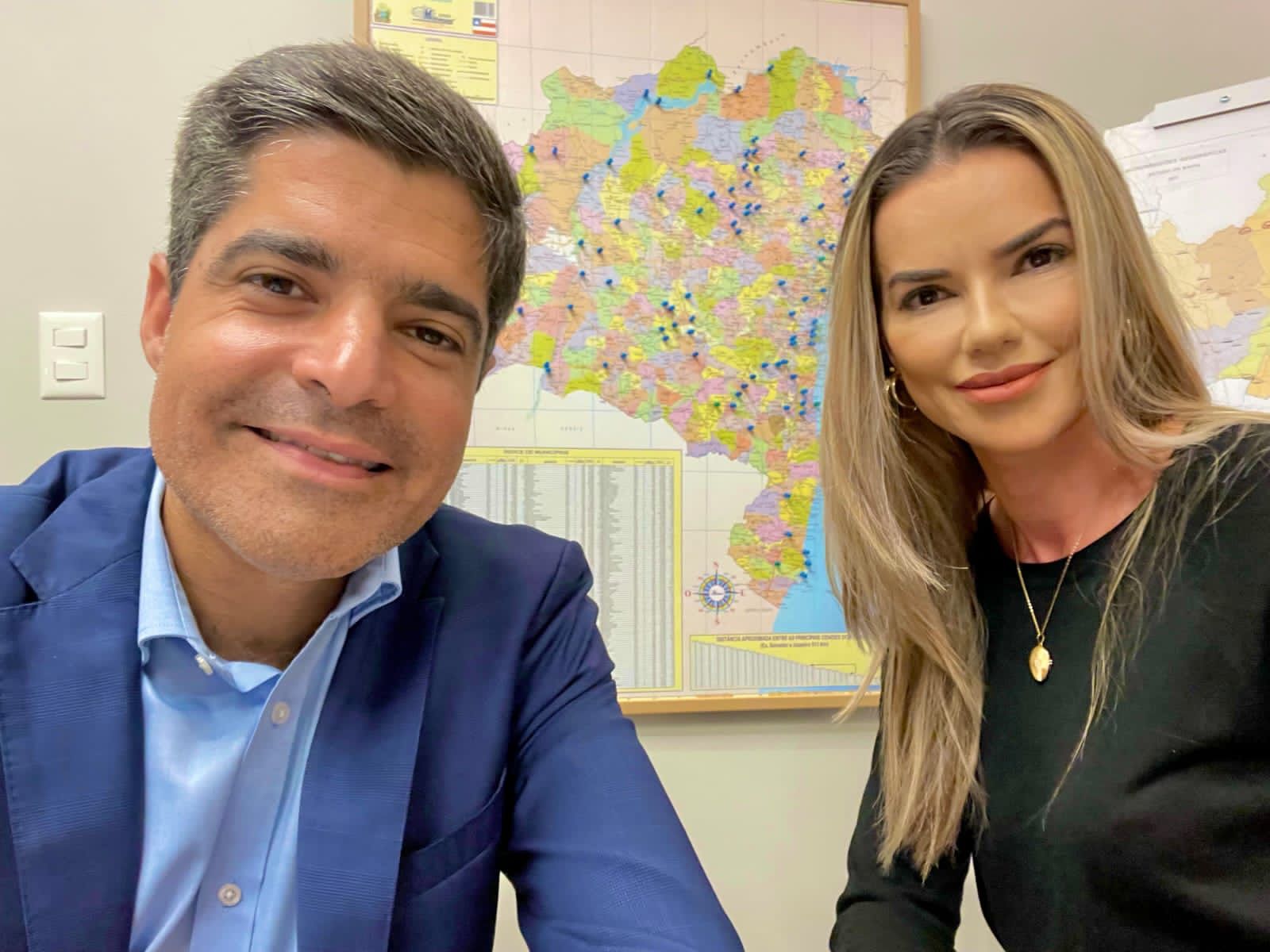 ACM Neto e Roberta Caires