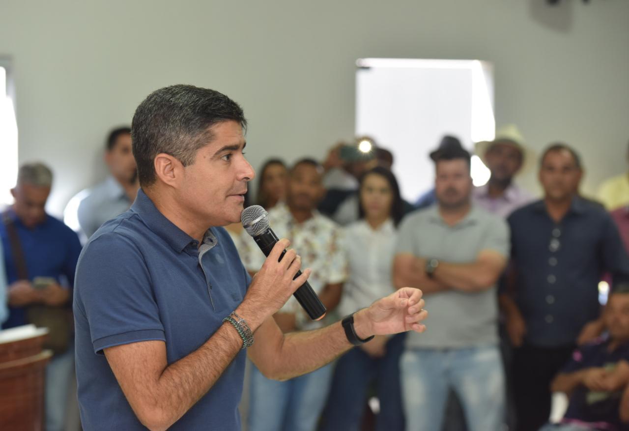 Em Guajeru, ele disse ainda que governo tem pressionado prefeitos por apoio a pré-candidato do PT Em Guajeru, ele disse ainda que governo tem pressionado prefeitos por apoio a pré-candidato do PT