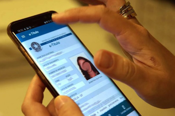 App de paquera Bumble avisa usuários para que atualizem título de eleitor