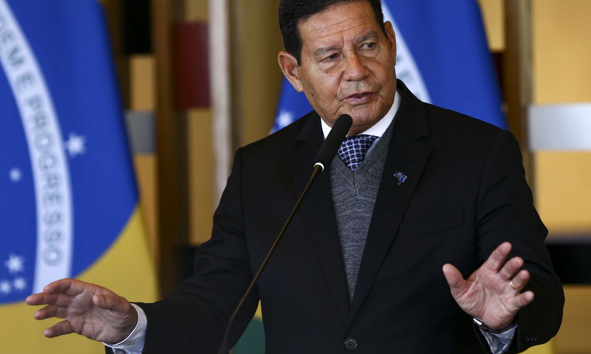 China, diz vice-presidente Mourão busca abertura para produtos ligados à soja e petróleo