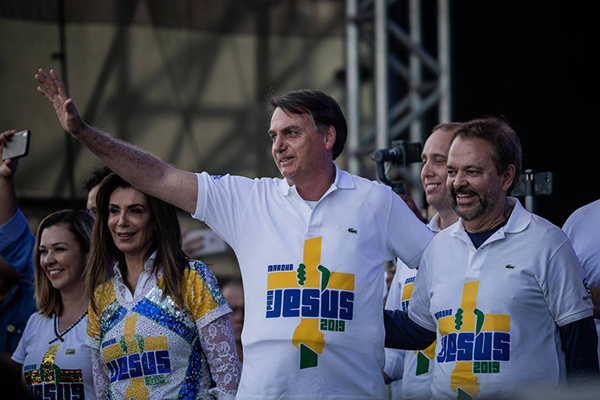 Jair Bolsonaro (PL) durante a Marcha para Jesus em SP 
