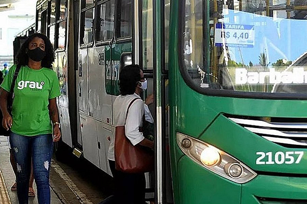 Assembleia de rodoviários pode atrasar saída dos coletivos