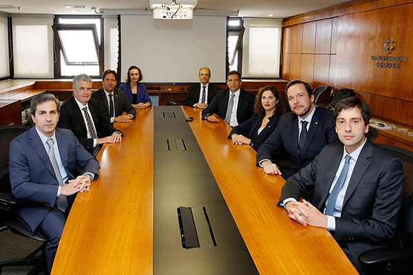 Reunião do Copom (Comitê de Política Monetária) do Banco Central Reunião do Copom (Comitê de Política Monetária) do Banco Central