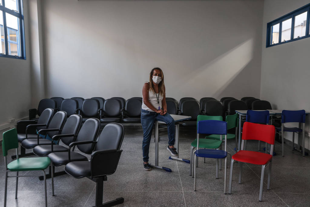 A diretora Nilce Coimbra do Centro de Ensino Fundamental 01 do Planalto