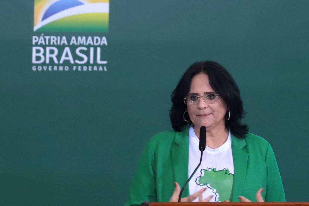 A ex-ministra da Família, Mulher e Direitos Humanos Damares Alves durante lançamento de política pública no Palácio do Planalto A ex-ministra da Família, Mulher e Direitos Humanos Damares Alves durante lançamento de política pública no Palácio do Planalto