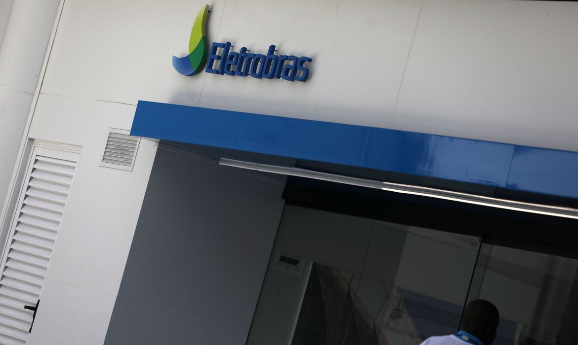 Preço da ação será definido amanhã; liquidação ocorre no dia 14