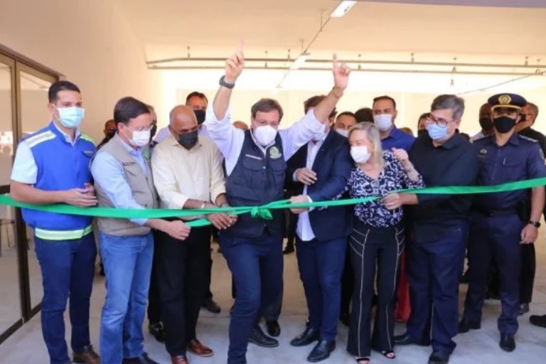 João Roma e Gilson Machado inauguraram obra inacabada em Goiânia João Roma e Gilson Machado inauguraram obra inacabada em Goiânia