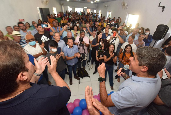 ACM Neto e Cacá Leão na cidade de Vereda ACM Neto e Cacá Leão na cidade de Vereda