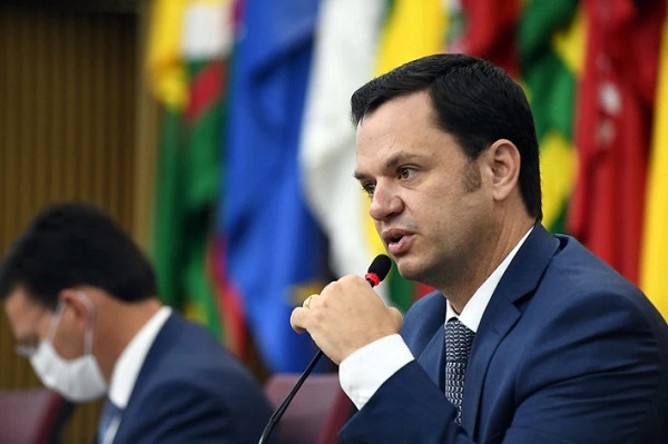 Anderson Torres deixou a pasta do governo de Ibaneis Rocha para assumir o ministério em 2021