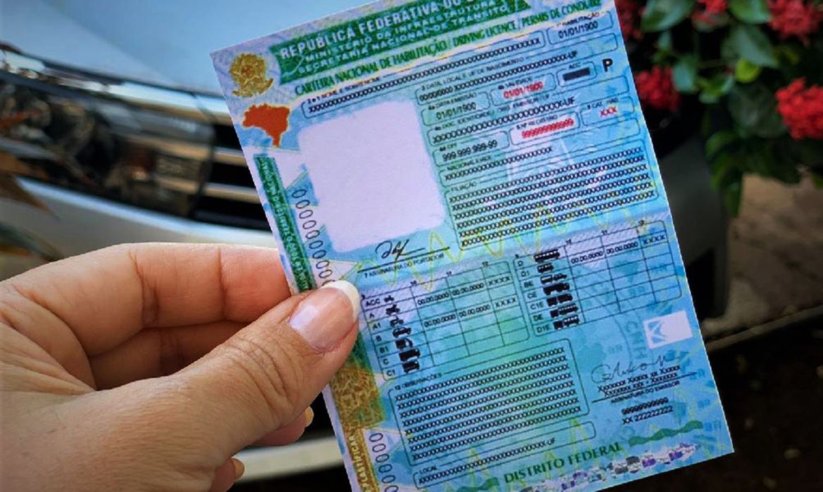 O processo de habilitação deixaria de ter validade de 12 meses e passaria a ficar aberto até ser concluído