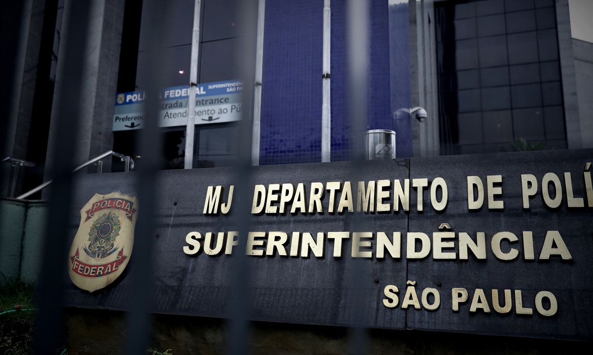 São cumpridos 52 mandados de busca e apreensão São cumpridos 52 mandados de busca e apreensão