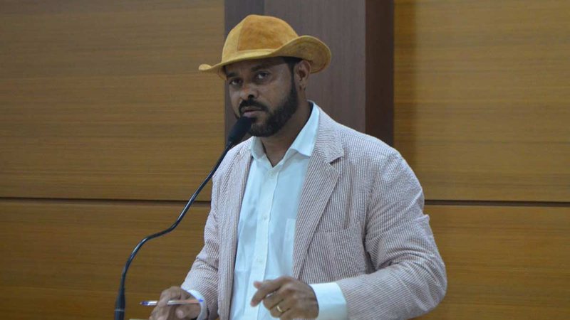 Valnei dos Anjos também está afastado das atividades na Câmara do município