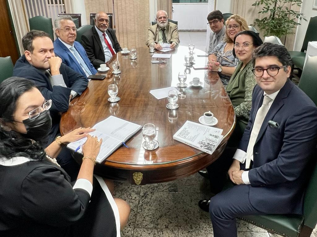 Presidência do PJBA recebe visita da diretoria do Instituto dos Advogados da Bahia