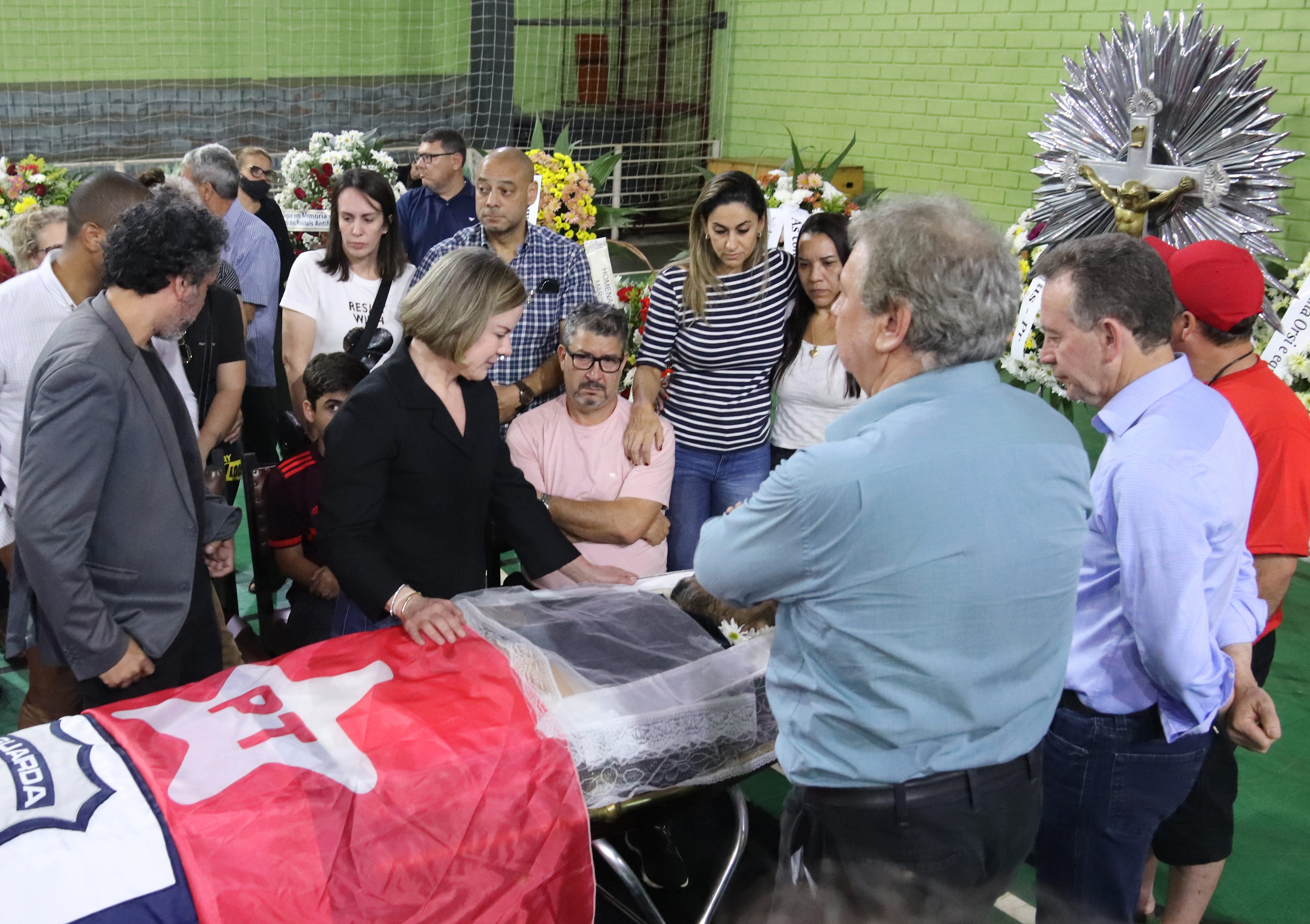 Corpo de petista assassinado por bolsonarista é velado em Foz do Iguaçu