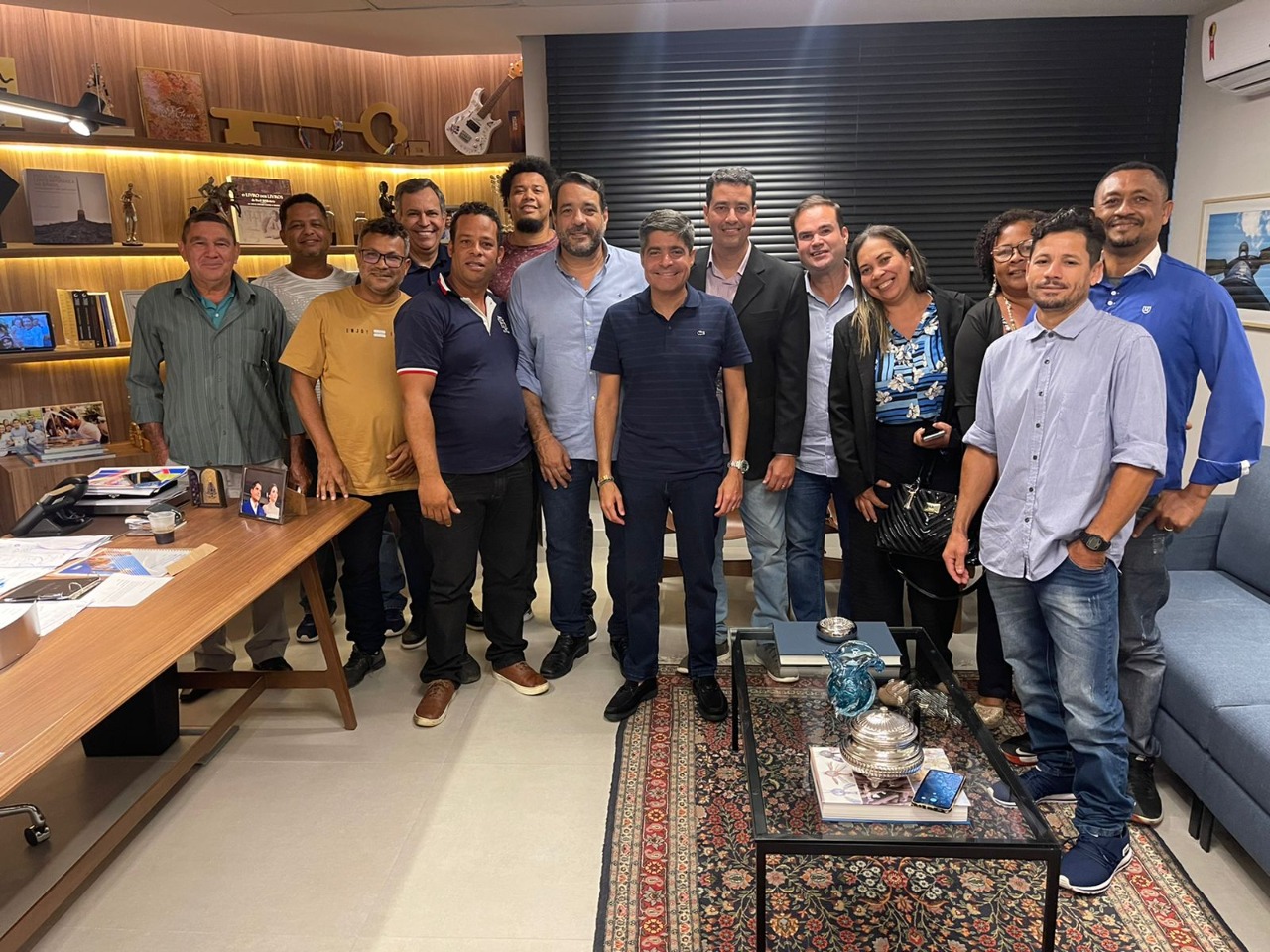 ACM Neto (União) recebeu, em Salvador, a comitiva formada por lideranças políticas de Itacaré