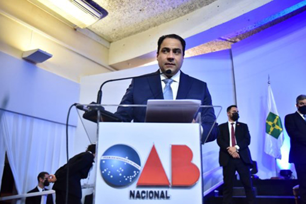 O presidente da OAB, Beto Simonetti