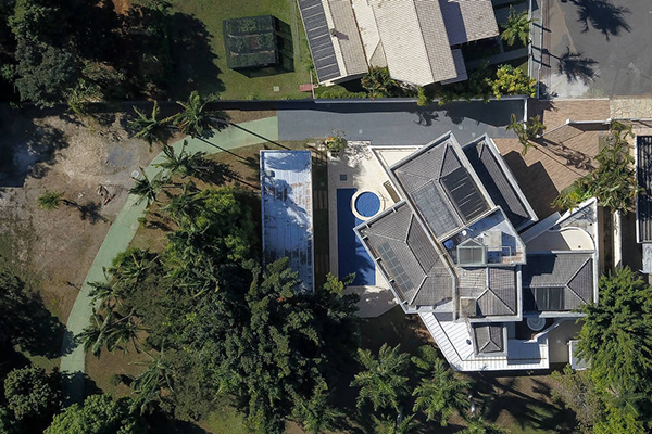 Casa alugada pelo ex-presidente da Caixa Pedro Guimarães, no Lago Sul, bairro nobre de Brasília (DF)