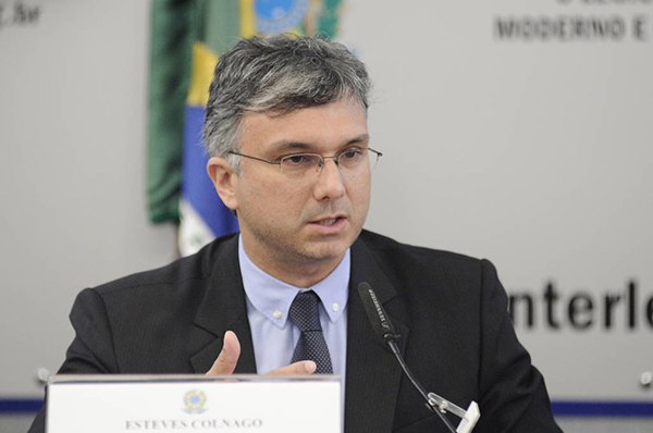 O secretário especial do Tesouro e Orçamento, Esteves Colnago