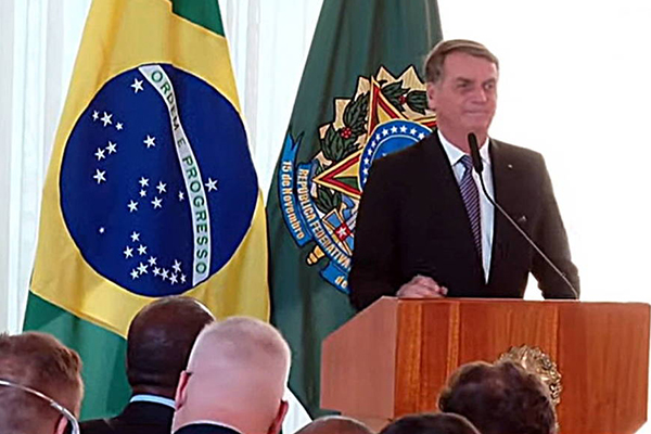 Presidente Jair Bolsonaro durante discurso a embaixadores estrangeiros no Palácio da Alvorada Presidente Jair Bolsonaro durante discurso a embaixadores estrangeiros no Palácio da Alvorada