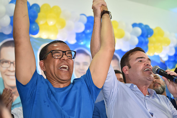 Palhinha e Cacá Leão