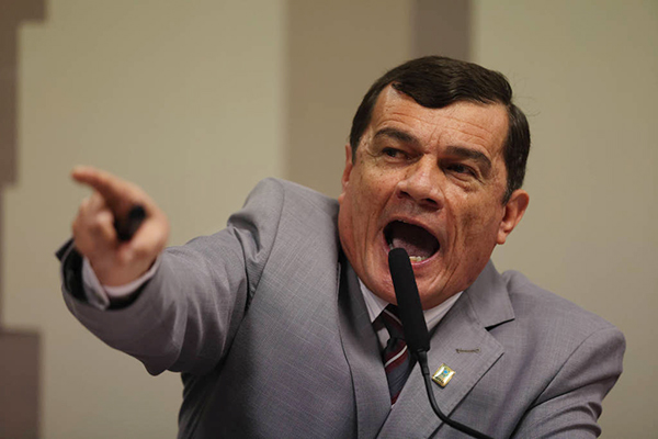 O ministro do Defesa, general Paulo Sergio Nogueira, participa de audiência do Senado