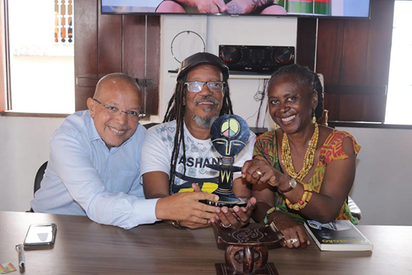 Suíca, João Jorge e Abena Busia